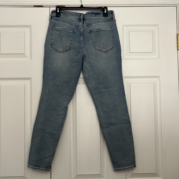 Old Navy rockstar Jean - Picture 3 of 4